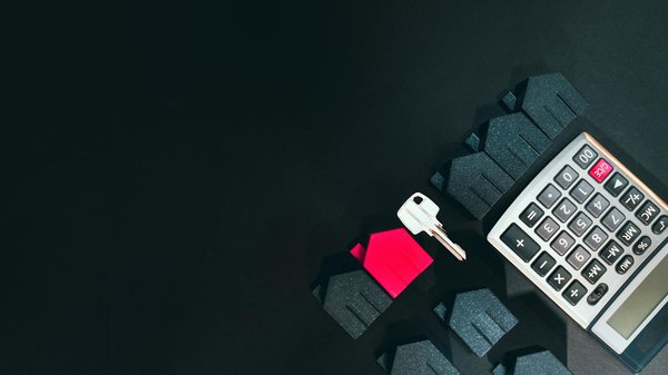 How to Create an Impactful Outfit with Minimal Jewelry?